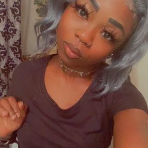 Meet your Posher, Joanna